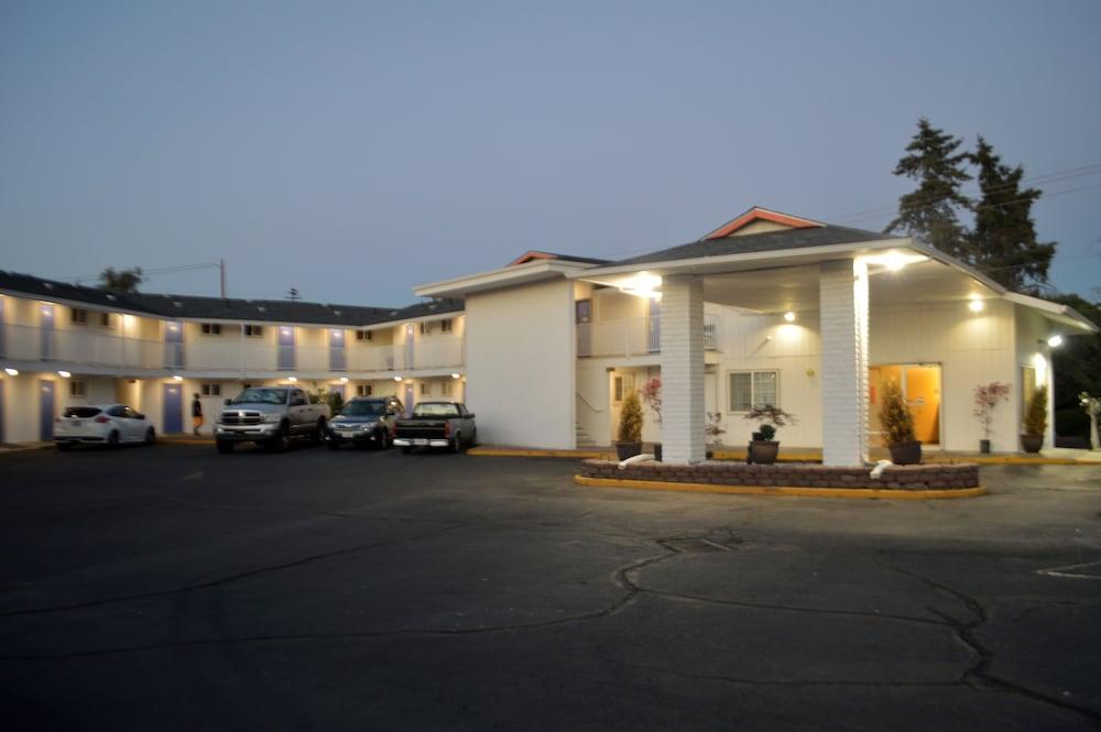 Motel 6 Pendleton, Or - West Exteriör bild