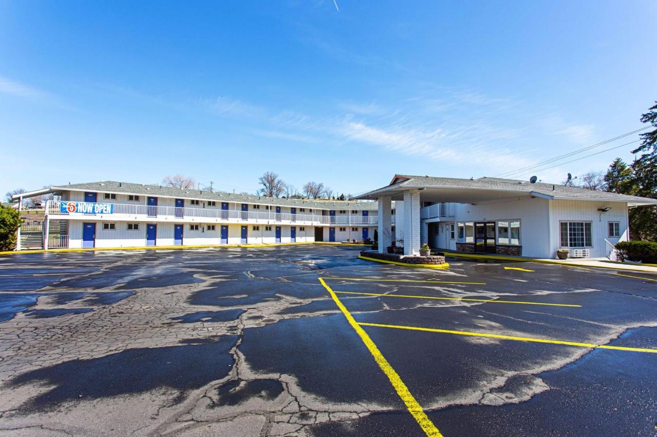 Motel 6 Pendleton, Or - West Exteriör bild